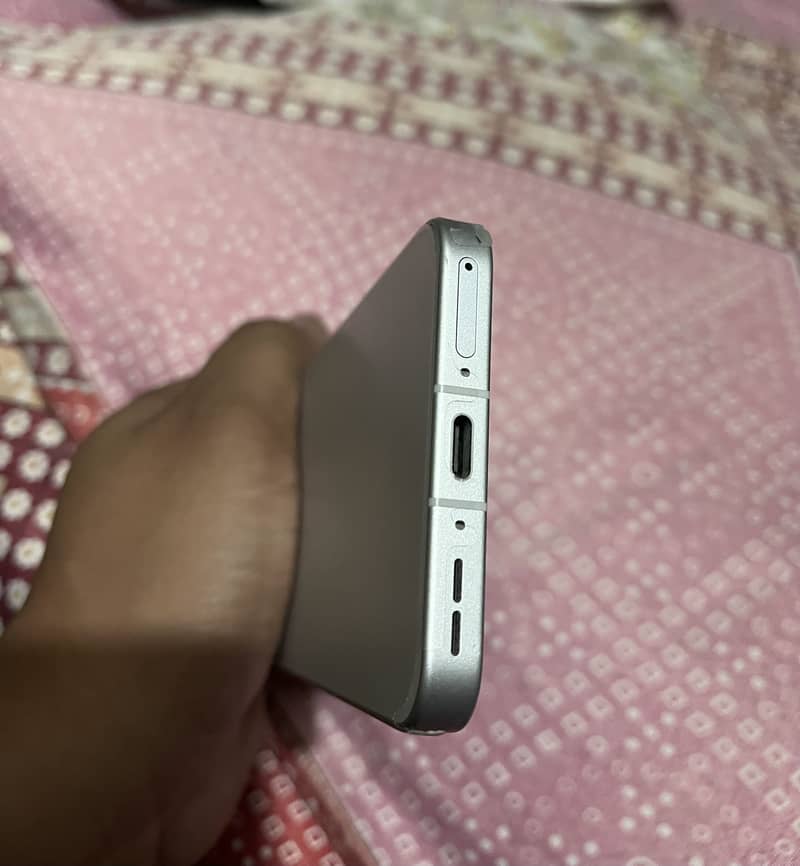 One Plus 13s 5