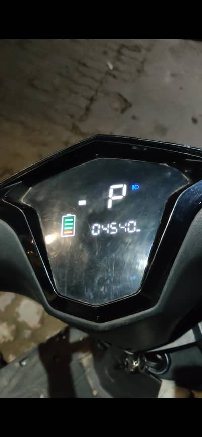 ROAD KING R99 PRO ELECTRIC SCOOTER - ONLY 4500 AND SOMETHING KM DRIVEN