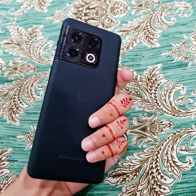 One Plus 10 Pro