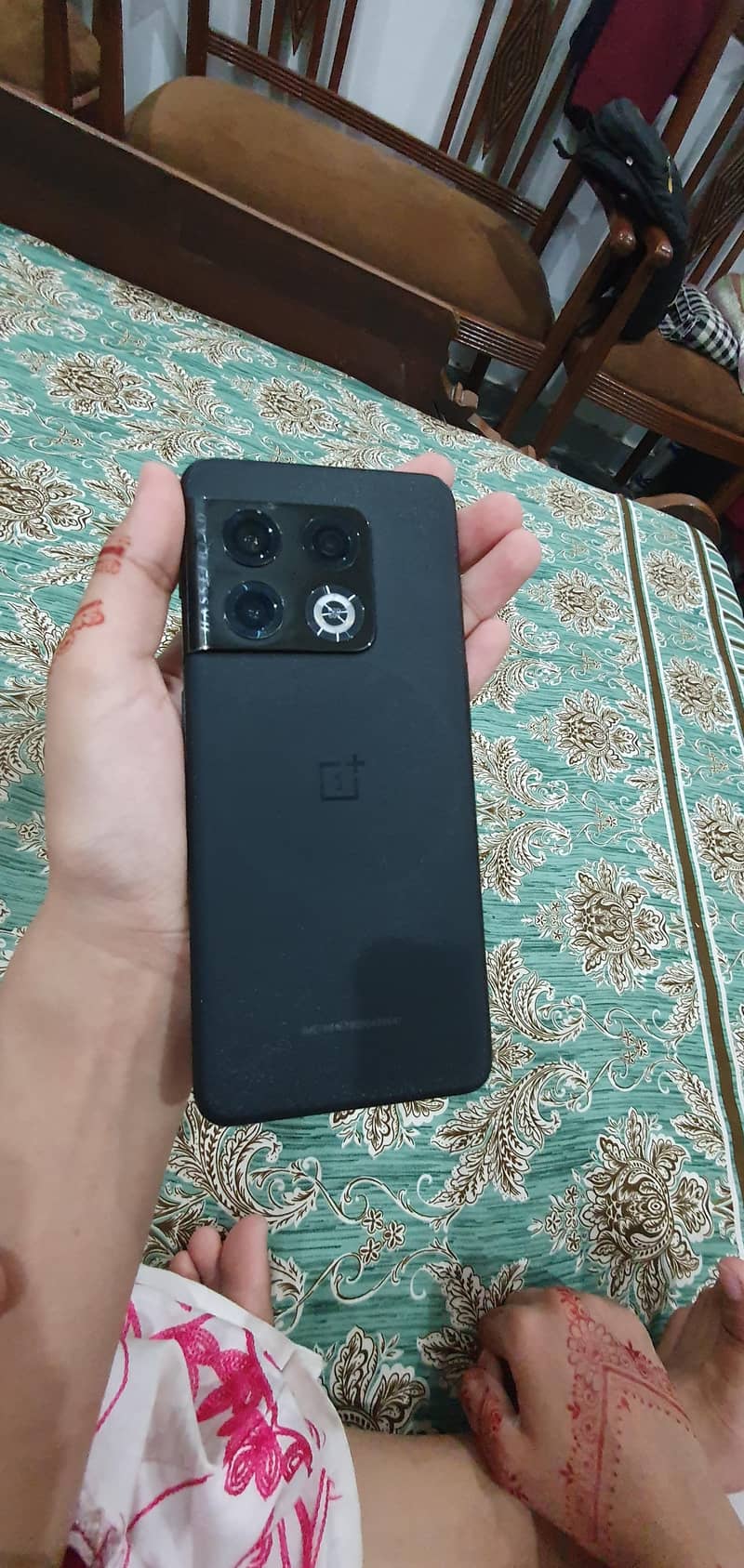 One Plus 10 Pro 1