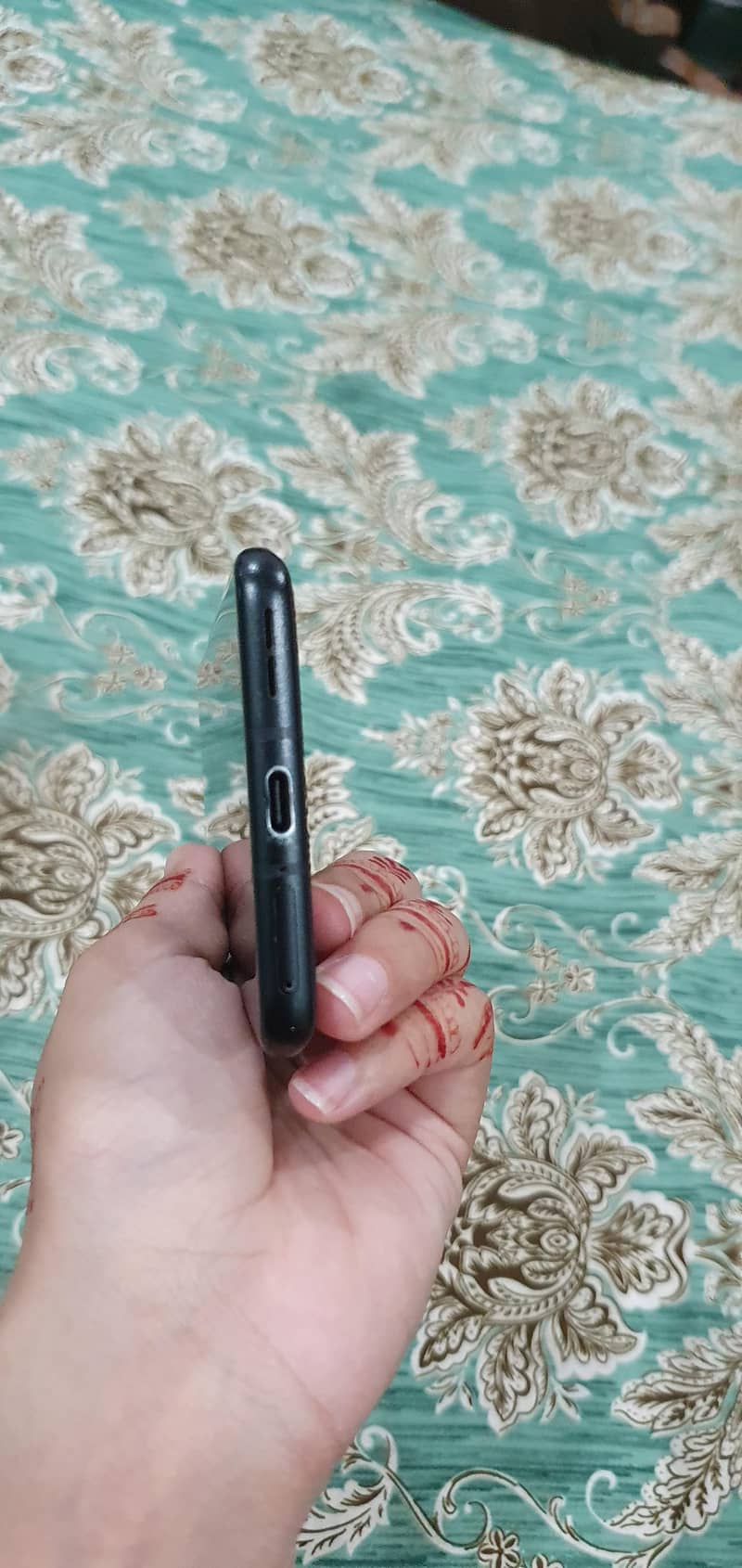 One Plus 10 Pro 4