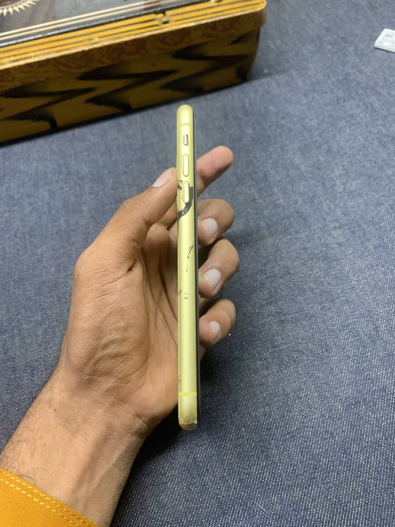Apple iPhone 11 2