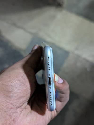 Apple iPhone 8