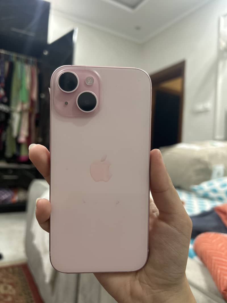 Apple iPhone 15 5