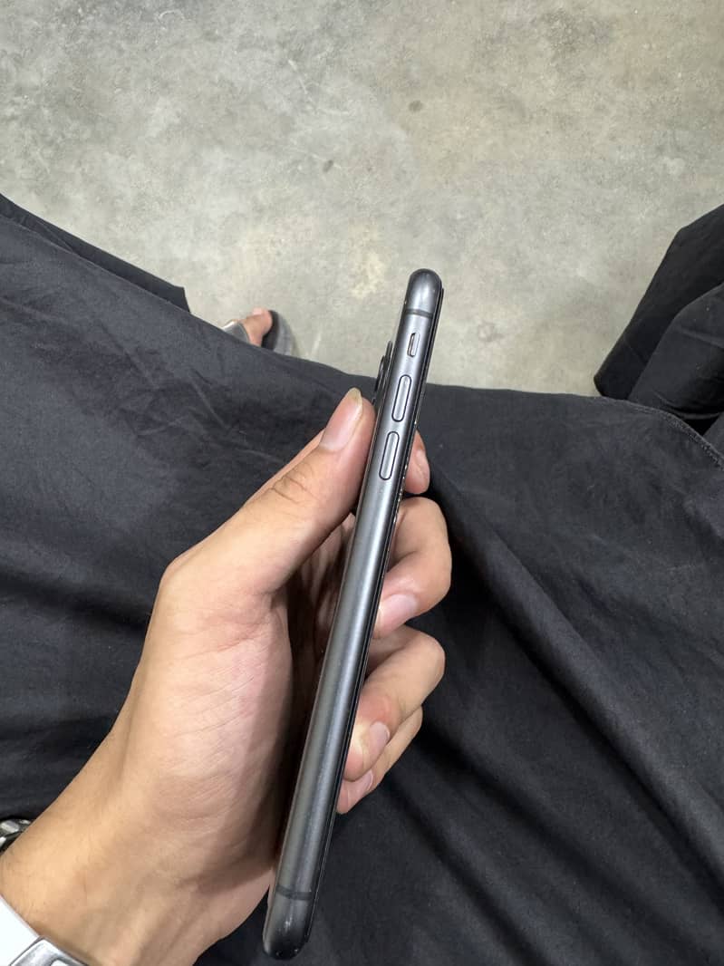 Apple iPhone 11 2