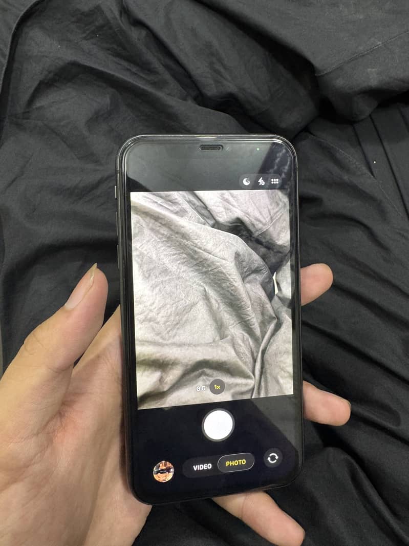 Apple iPhone 11 3