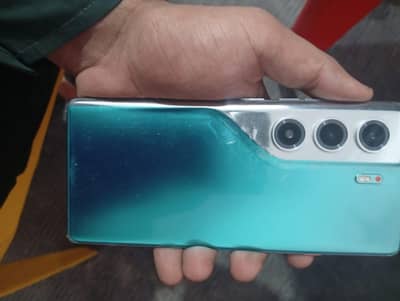 Tecno CAMON 40 Pro