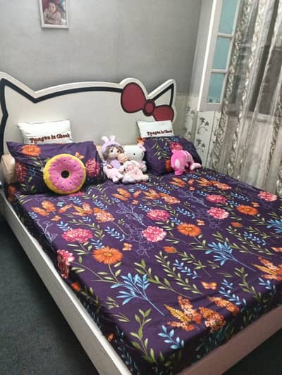 Hello Kitty Bed