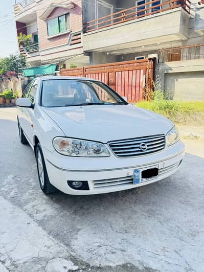 Nissan Sunny 2010
