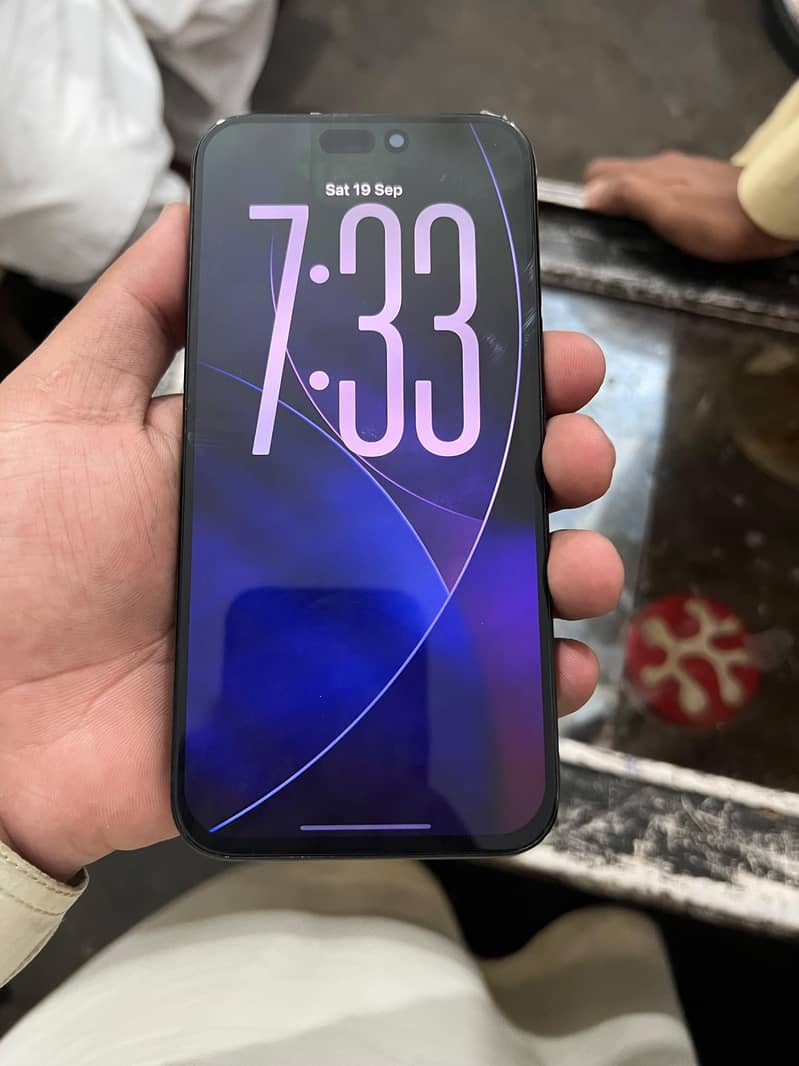 Apple iPhone 15 Pro Max 2