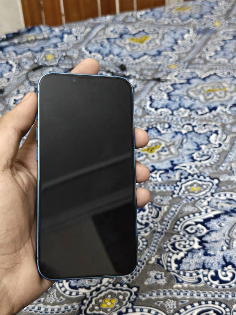 Apple iPhone 13 1