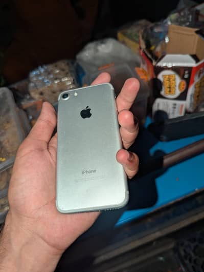 Apple iPhone 7