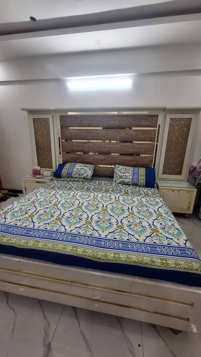 Complete bedroom set for sale