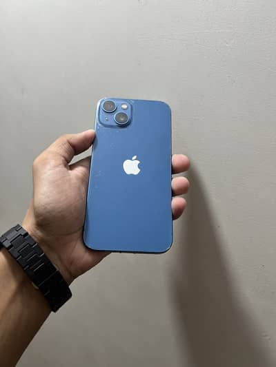 Apple iPhone 13