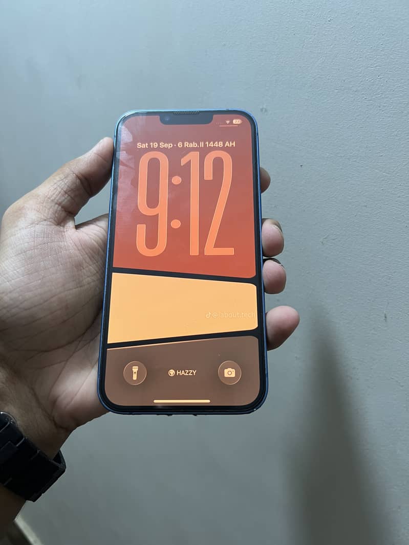 Apple iPhone 13 2