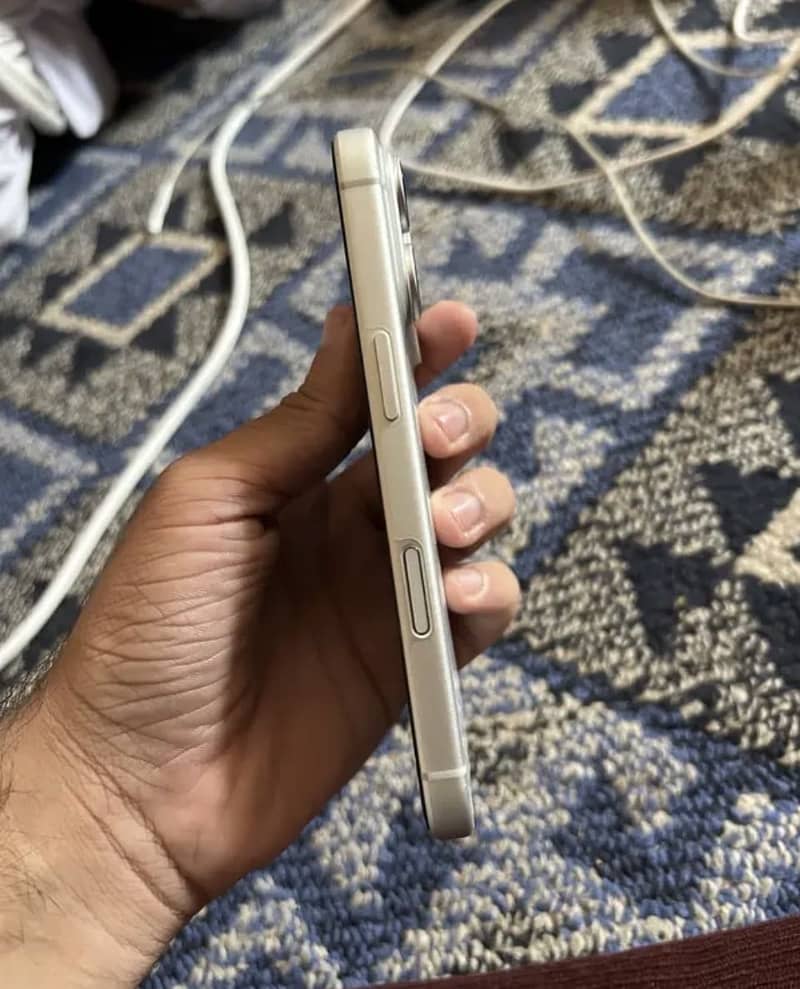 Apple iPhone 17 Pro 2