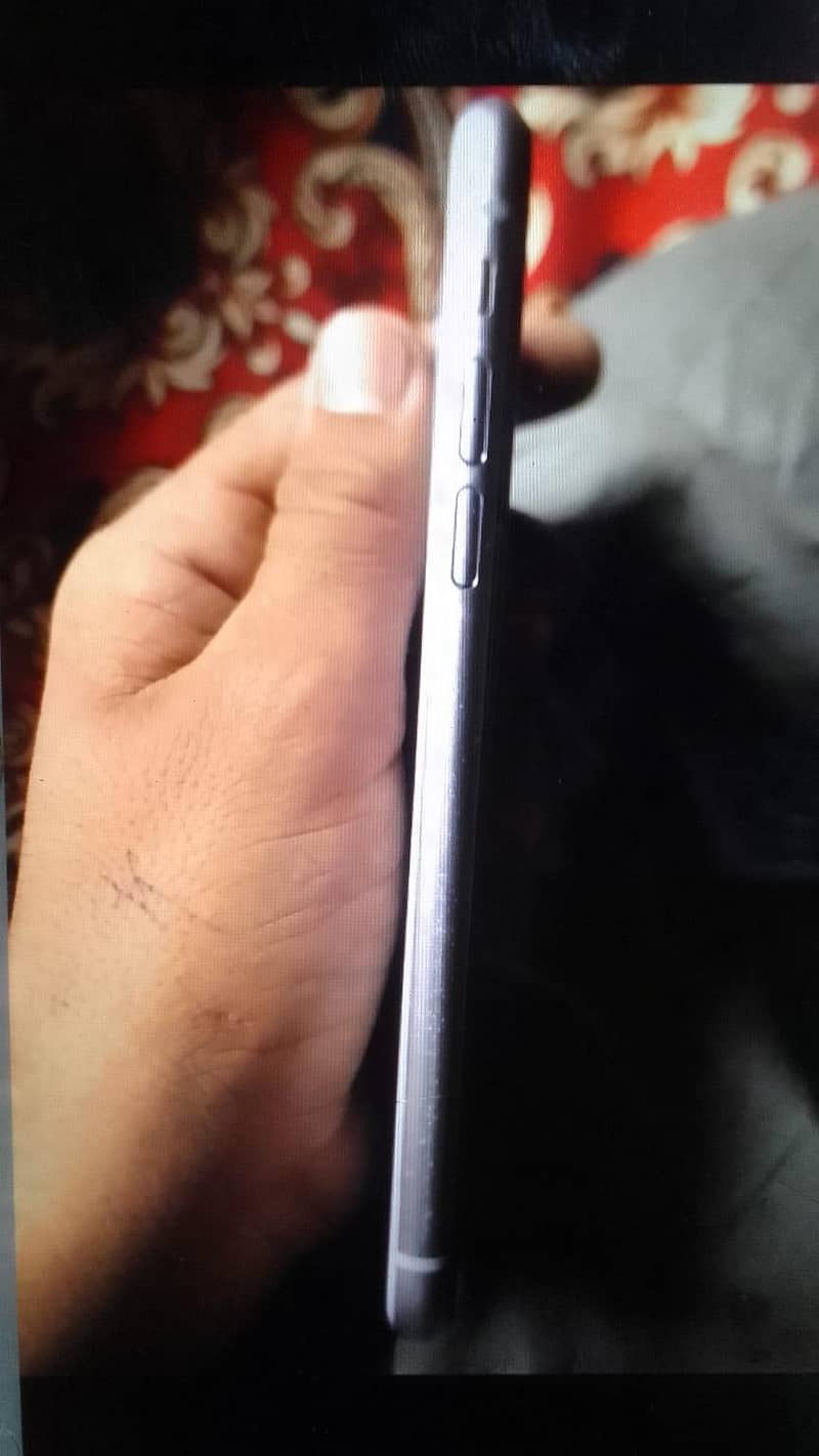 Apple iPhone 11 2