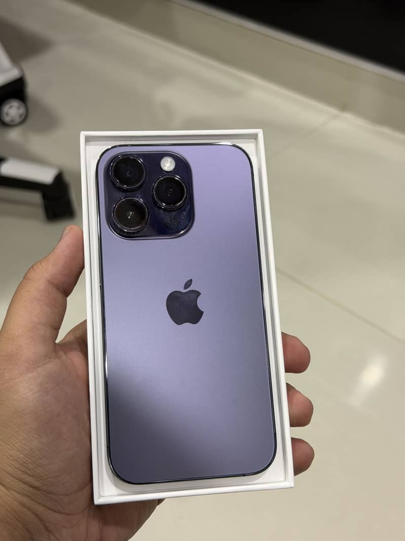 Apple iPhone 14 Pro 0
