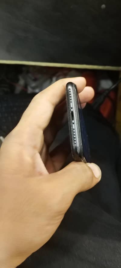 Apple iPhone SE