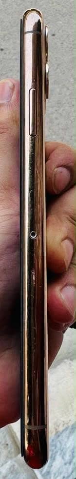 Apple iPhone 11 Pro Max 1