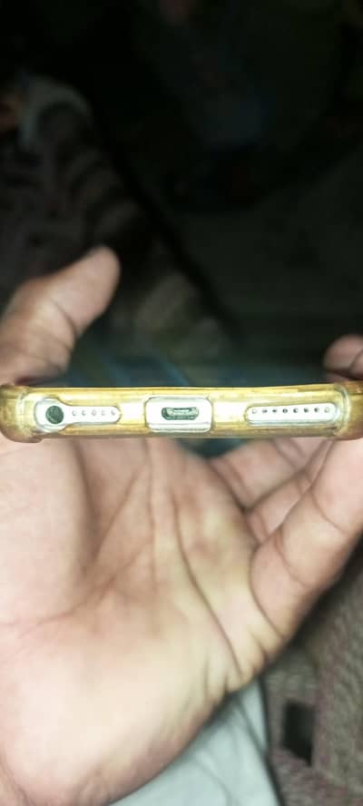 OPPO F1s