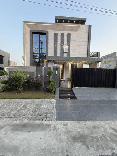 10 Marla House For Sale In G-Block In A Prime Location Of Central Park Housing Scheme