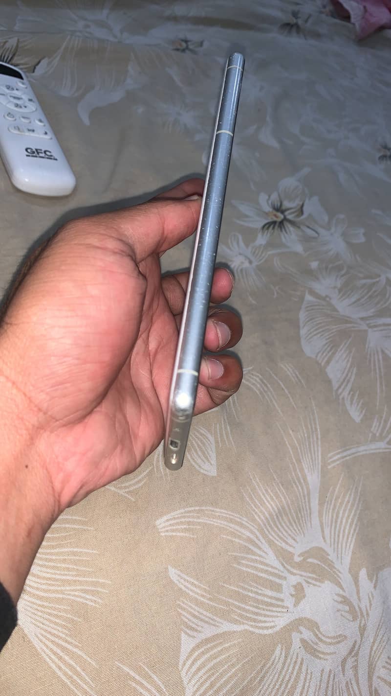 Sony 1 2