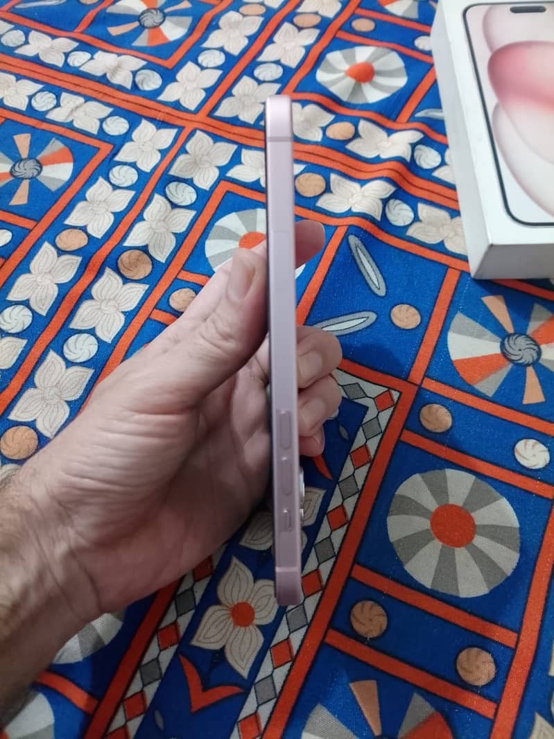 Apple iPhone 15 plus 5