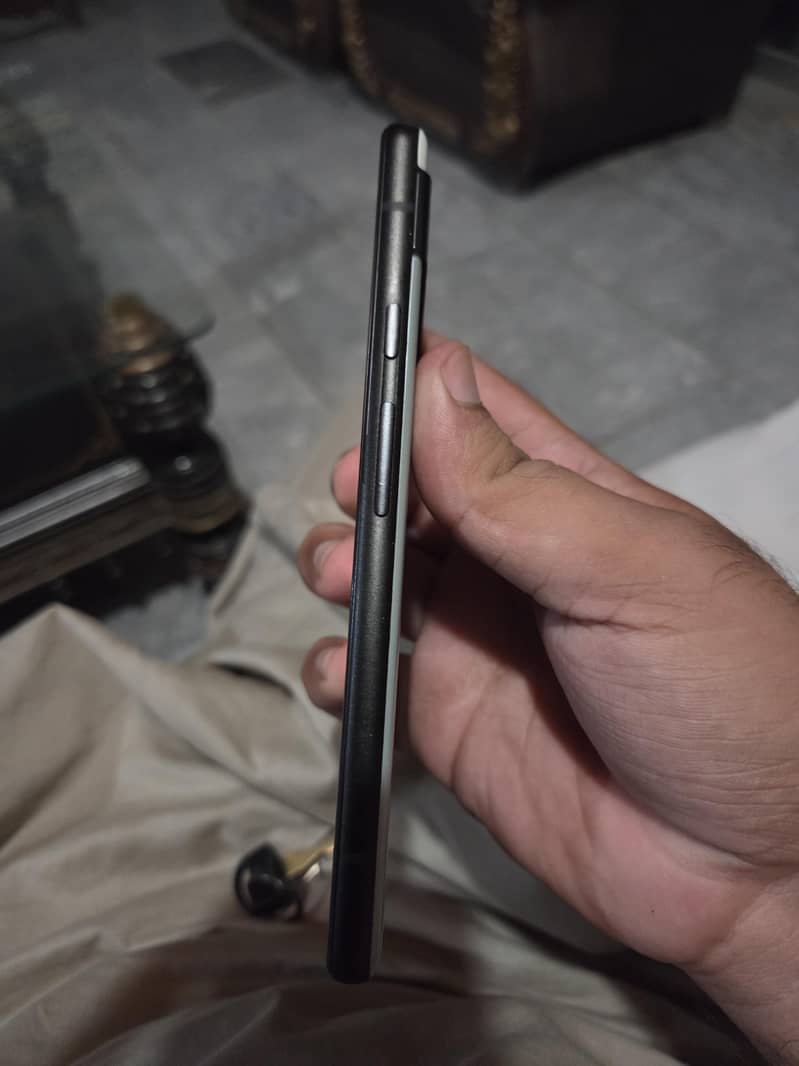 Google Pixel 6a 4