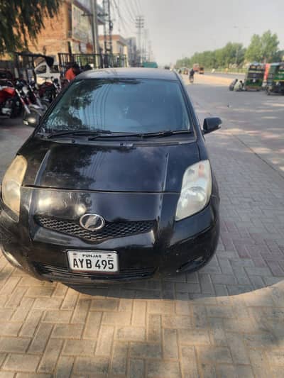 Toyota Vitz 2012