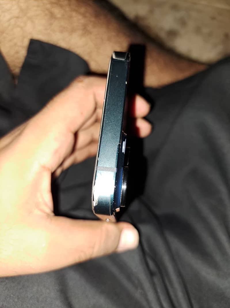 Apple iPhone 14 1