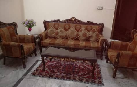 5 Seater Pure Wooden Chinioti Sofa