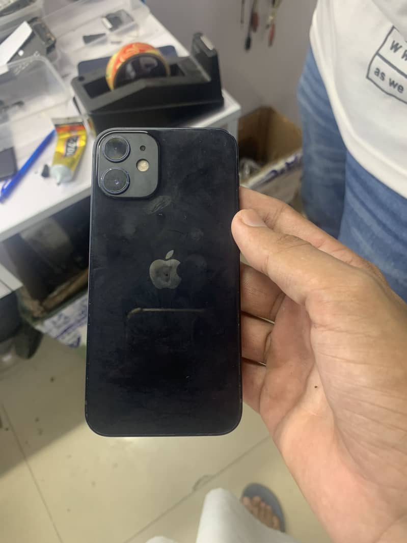 Apple iPhone 12 mini 1