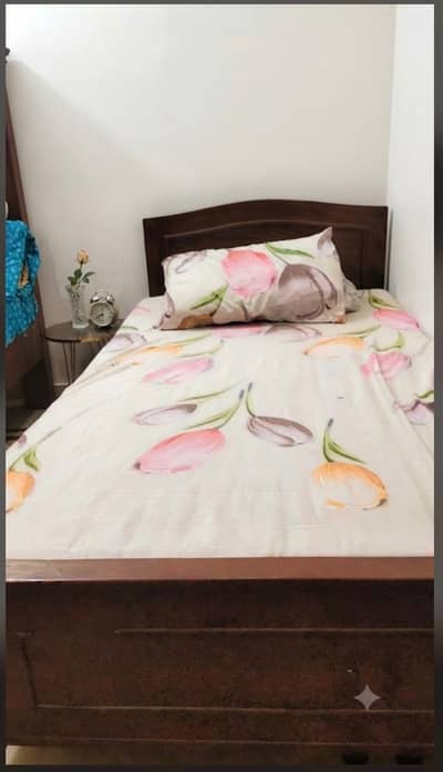 Elegant Wooden Single Bed