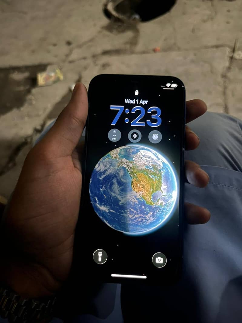 Apple iPhone 12 5
