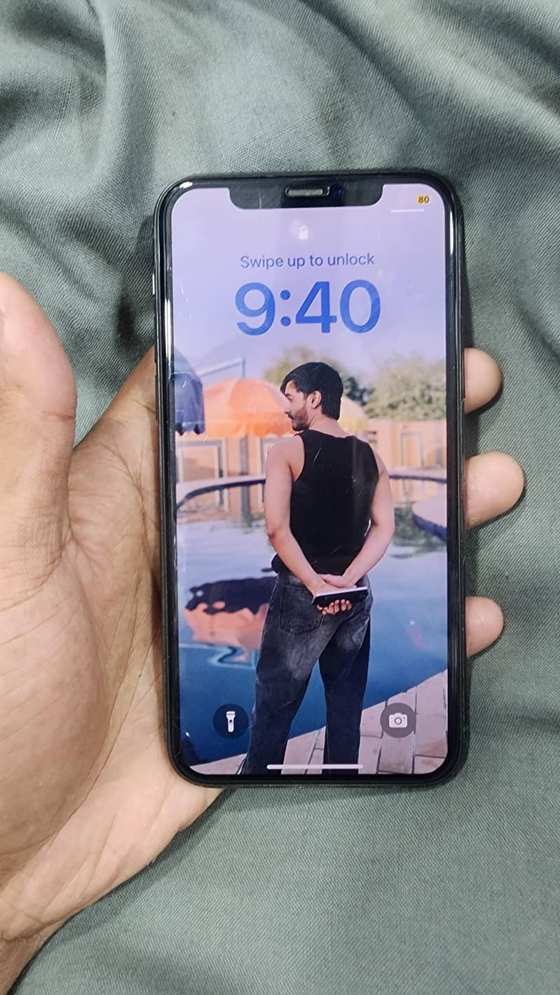 Apple iPhone 11 Pro 8