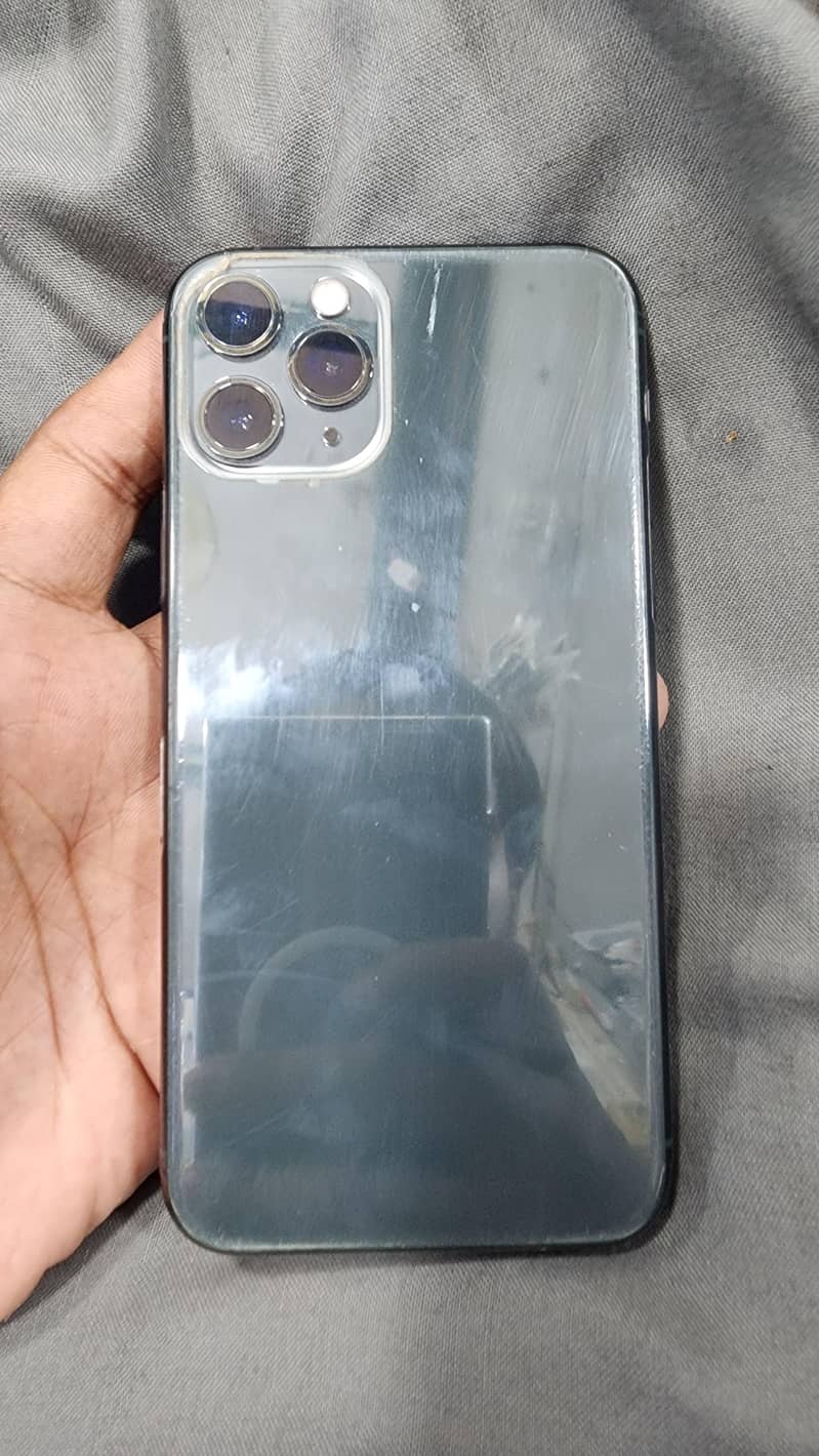 Apple iPhone 11 Pro 9