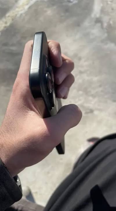 Apple iPhone 16 Pro