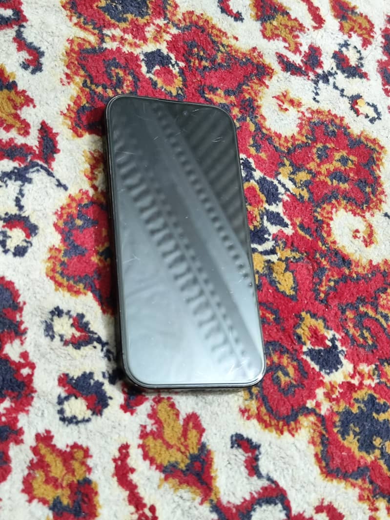 Apple iPhone 16 Pro 7