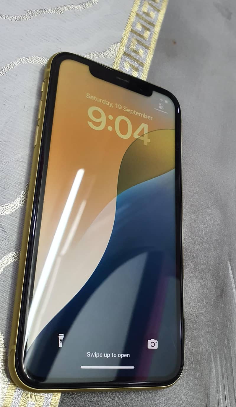 Apple iPhone 11 4