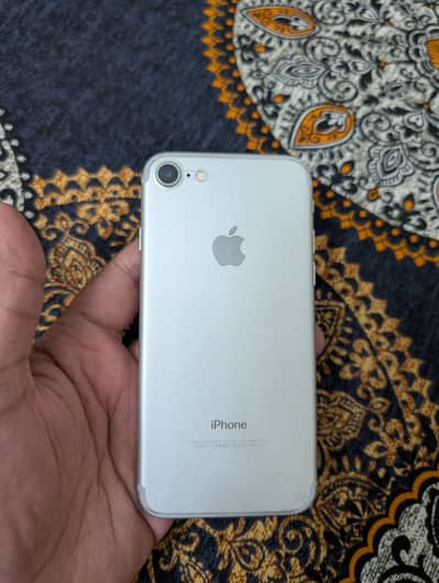 Apple iPhone 7 NON PTA 128GB like new