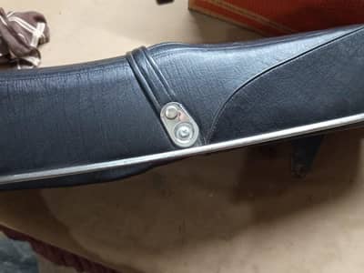 Honda genuine CD 70 seat 0302.9068016