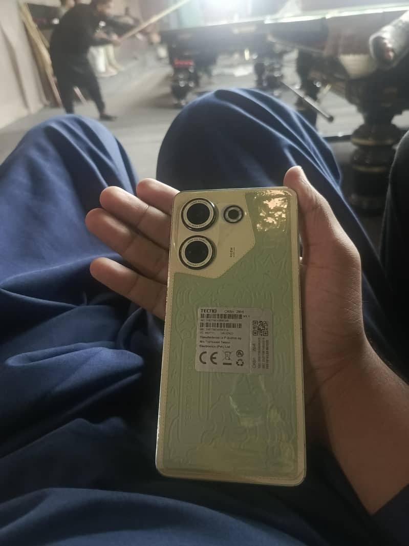 Tecno CAMON 20 1