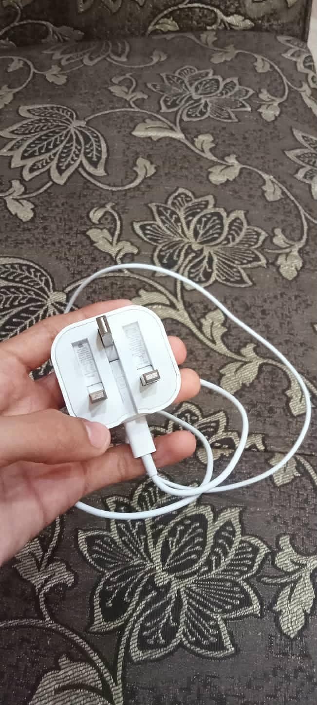 Apple iPhone 11.03224958169 13