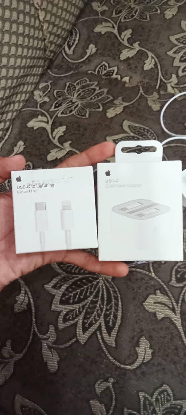 Apple iPhone 11.03224958169 15
