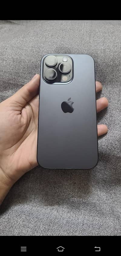 Apple iPhone 16 Pro