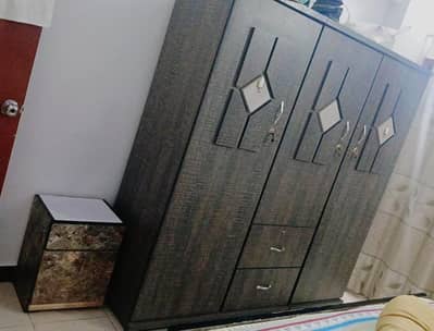 URGENT SALE- 4 piece Bedroom Set(Bed, Almari,Dressing,Side tables)