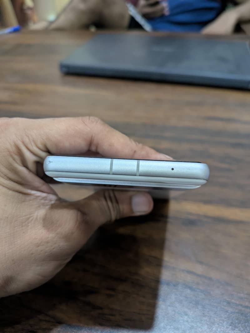 Google Pixel 7a 1