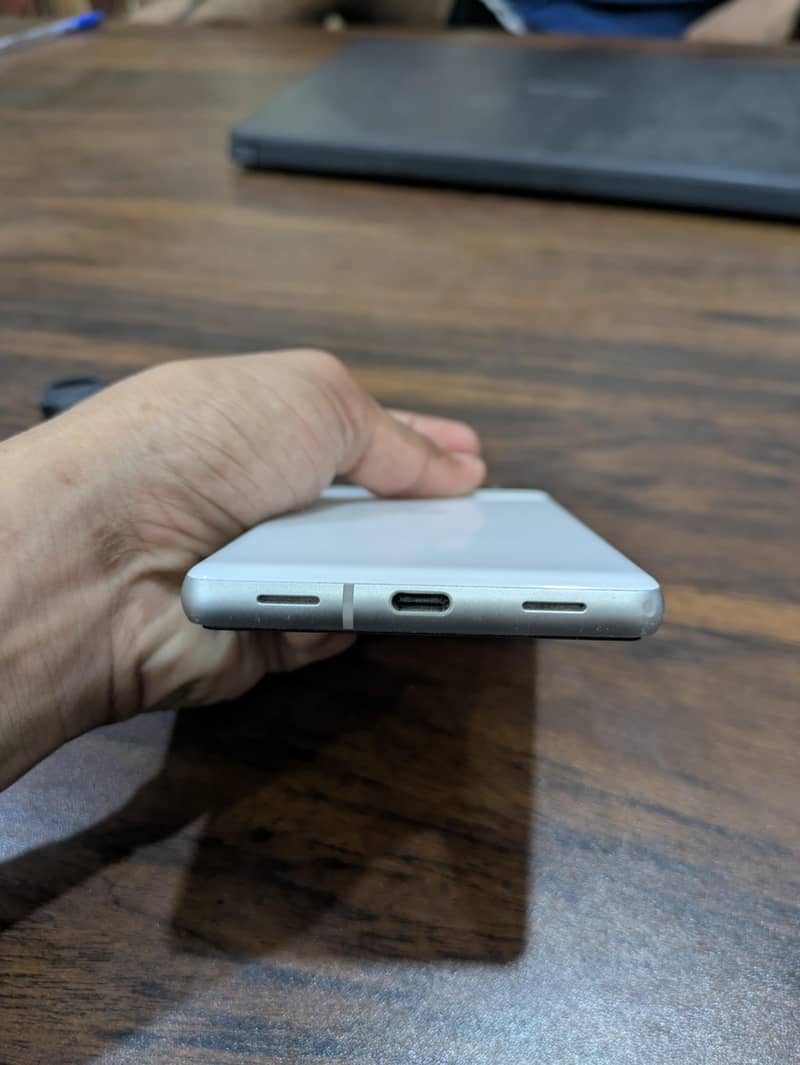 Google Pixel 7a 3