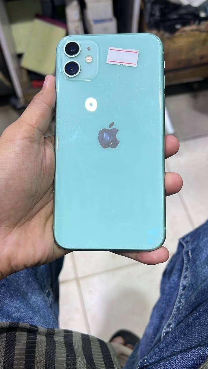 Apple iPhone 11 0